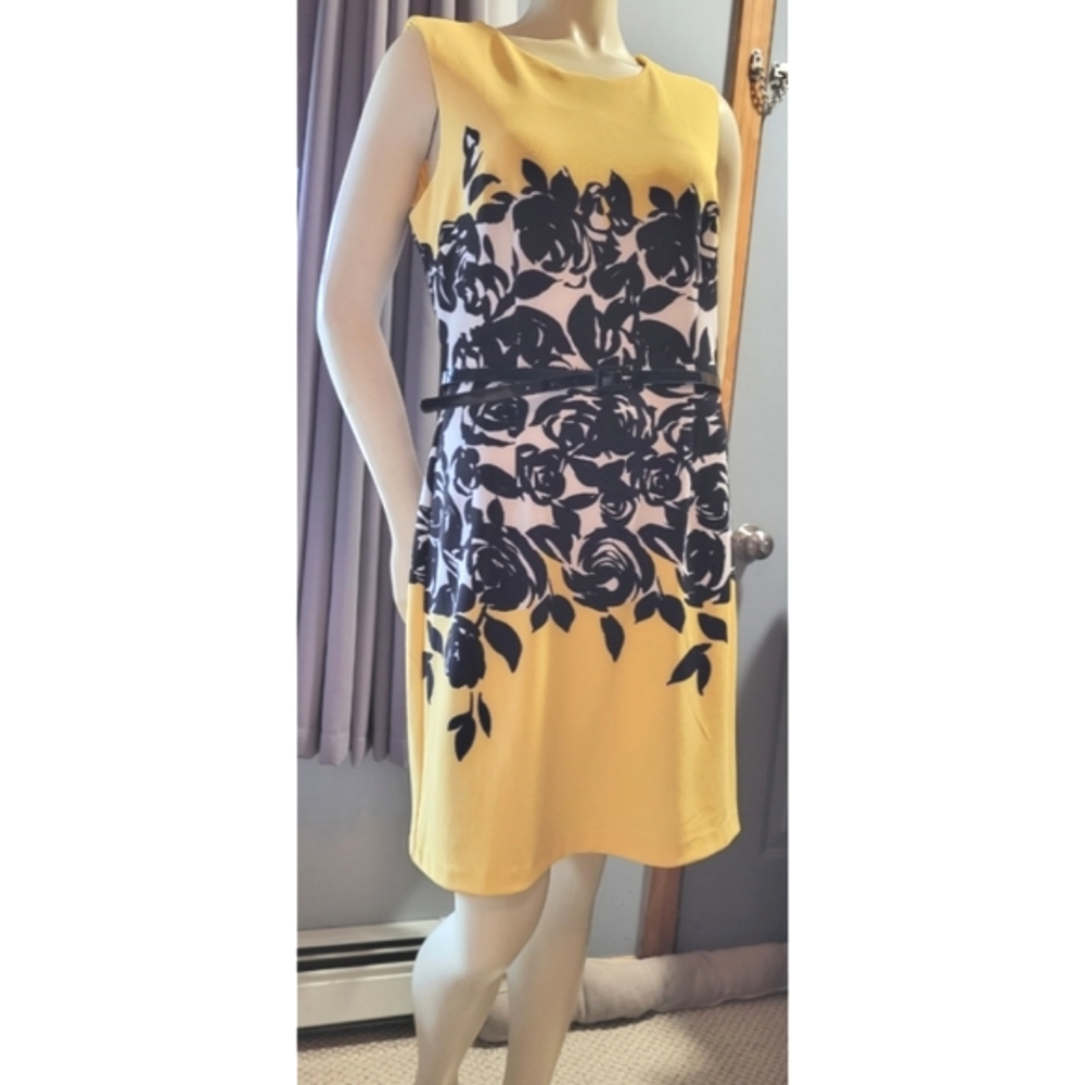 Peach Velvet Yellow dress with black floral print, 10 ✔️